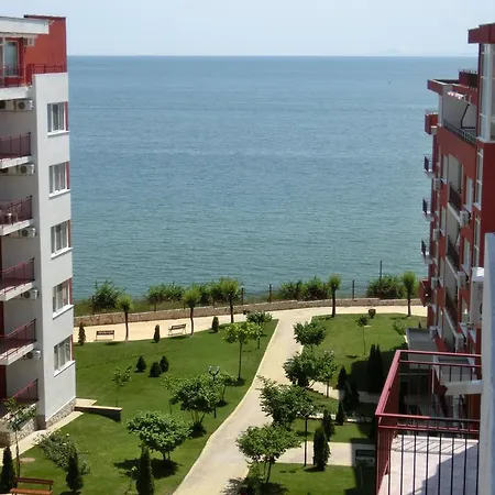 Sea View Apartment, Panorama, Pools And Beach, Święty Włas