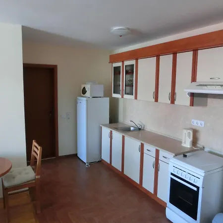 Sea View Apartment, Panorama, Pools And Beach, Lägenhet Sveti Vlas